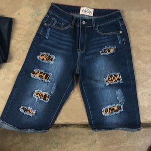 Long leopard jean shorts